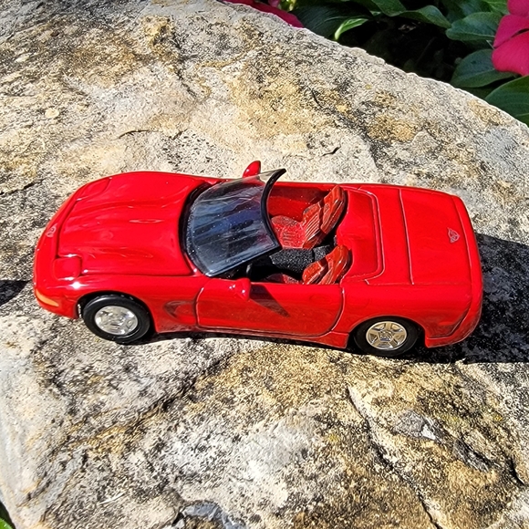 RACING CHAMPION ♡ 1998 Red Chevrolet Corvette - 1:64 Scale Diecast Model - Picture 14 of 17